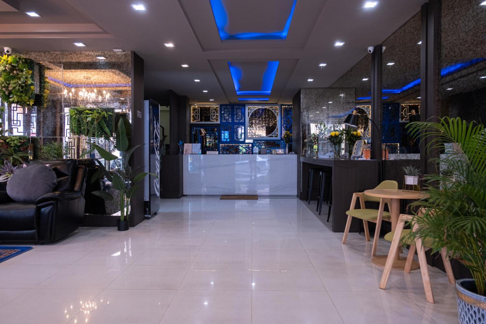 Grand Orlov Apart Hotel Patong Exterior photo